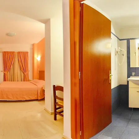 Casa Blue Hotel, Philian And 3*