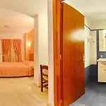 Casa Blue Hotel, Philian And 3*