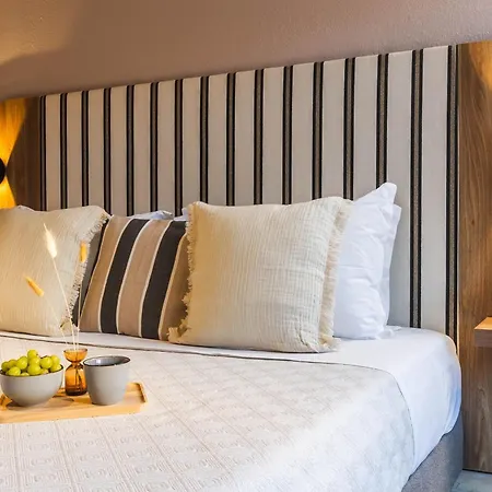 Casa Blue Hotel, Philian And 3* 스키아토스 타운