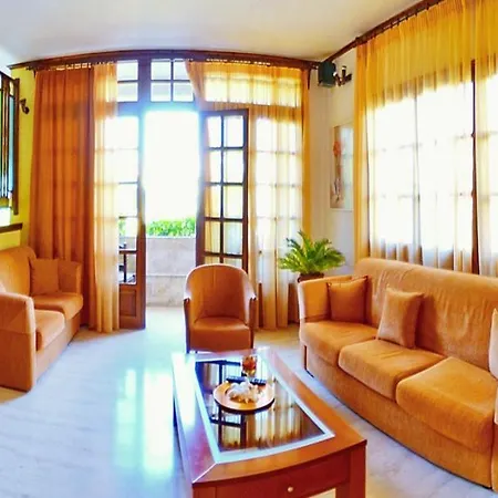 Casa Blue Hotel, Philian And 3*